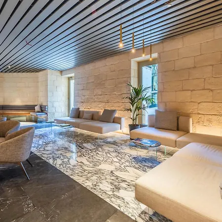 Exquisite In Mercury Towers