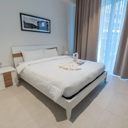 Exquisite In Mercury Towers Apartmán