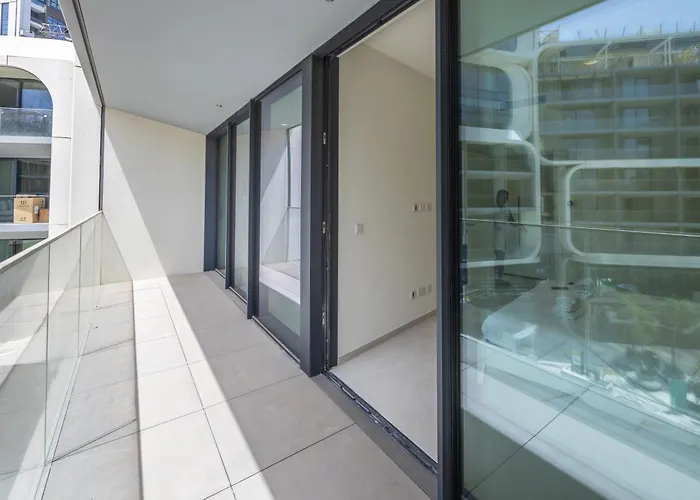 Exquisite In Mercury Towers *