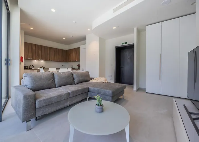 Exquisite In Mercury Towers * سانت جوليان