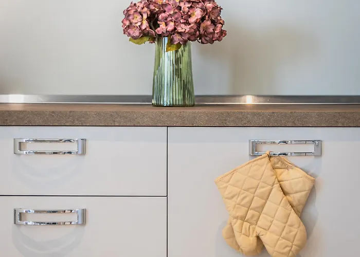 Exquisite In Mercury Towers * سانت جوليان