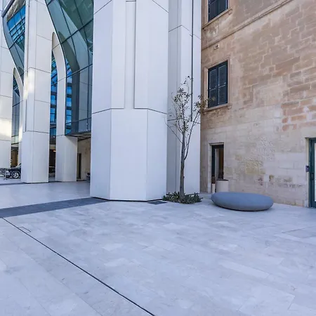 Exquisite In Mercury Towers